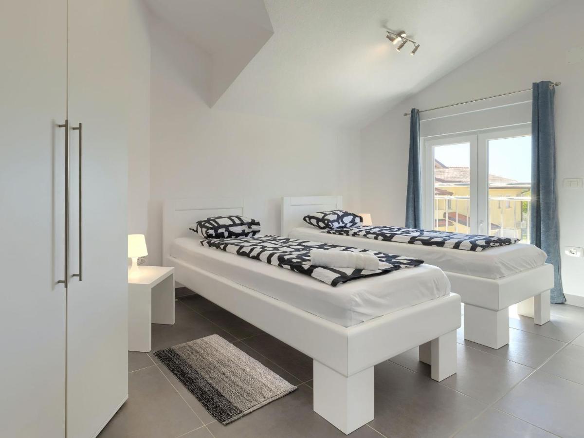 Holiday Home Villa Gocci By Interhome Kmeti Ngoại thất bức ảnh