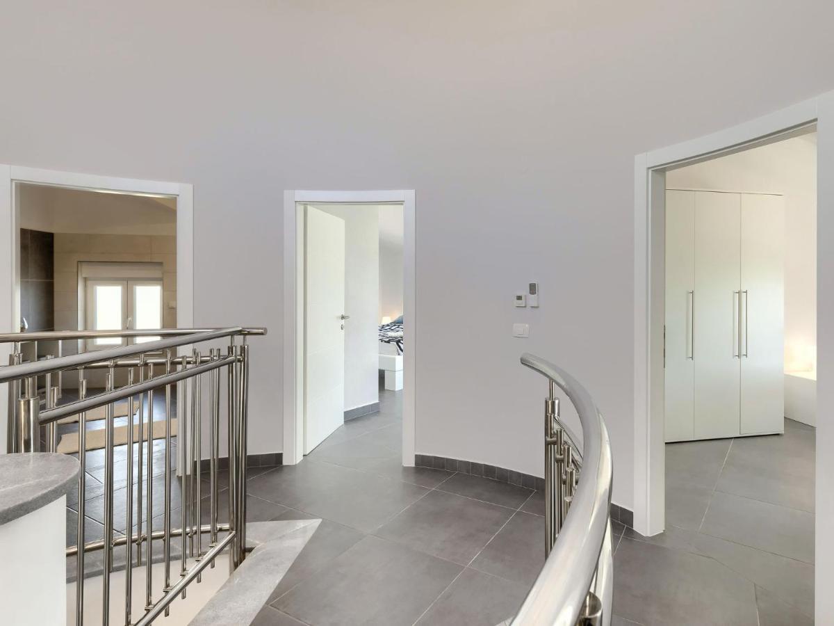 Holiday Home Villa Gocci By Interhome Kmeti Ngoại thất bức ảnh