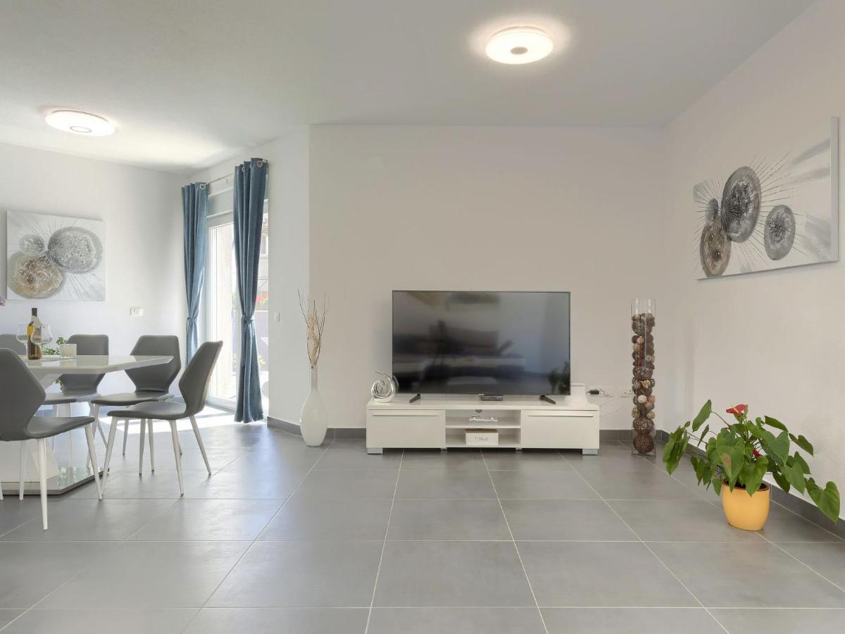 Holiday Home Villa Gocci By Interhome Kmeti Ngoại thất bức ảnh