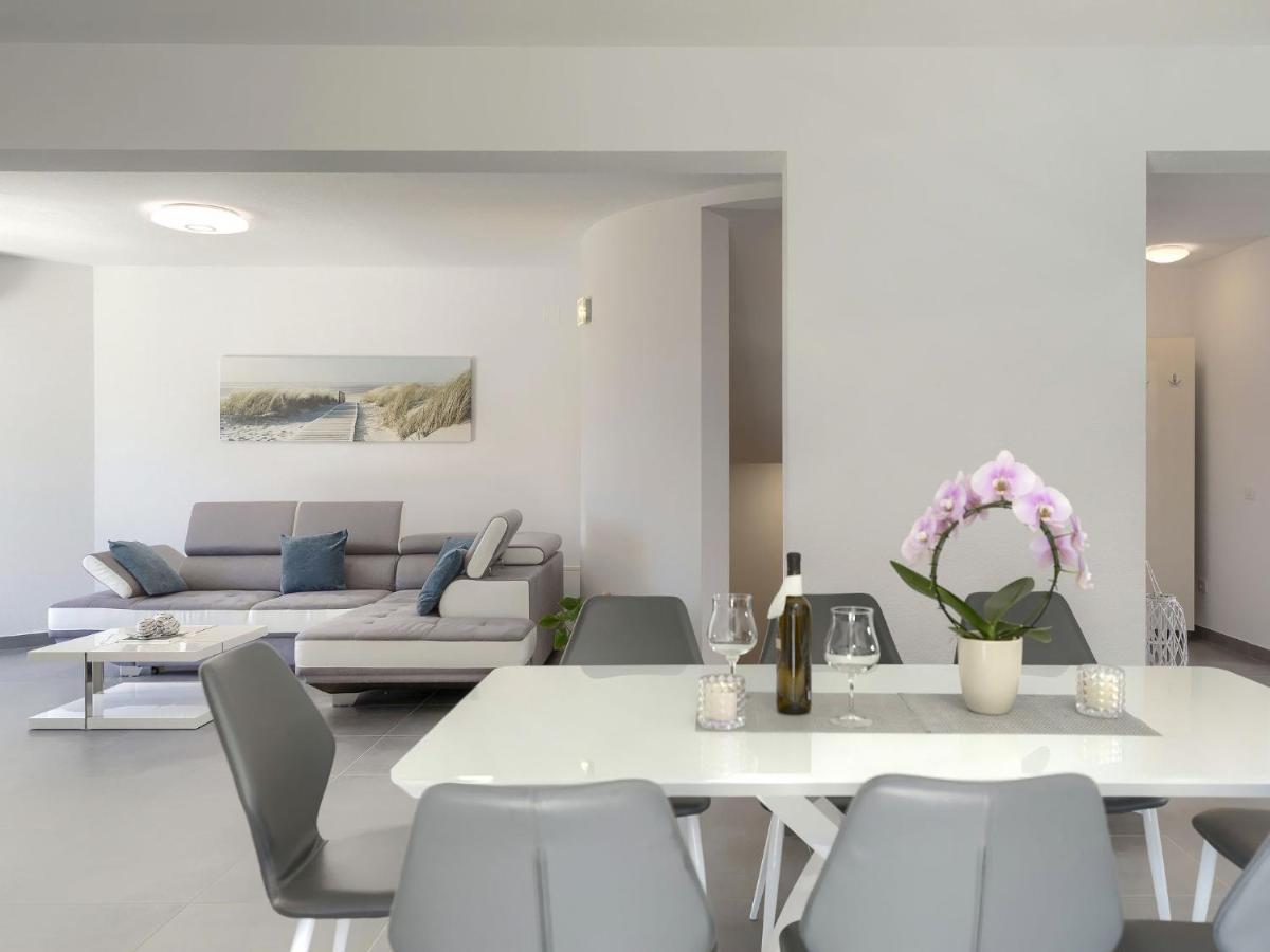 Holiday Home Villa Gocci By Interhome Kmeti Ngoại thất bức ảnh